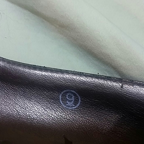 (3/$10) Bronze Retro-Style Detailed Flats - Picture 2 of 4